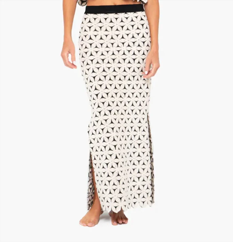 Sonja Skirt In Black/white