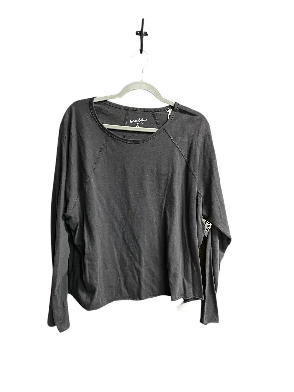 Top Long Sleeve Basic By Universal Thread In Grey, Size: Xl